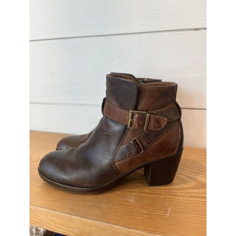 b.o.c. Shea Leather Booties Women’s 7 Brown Buckle EUC